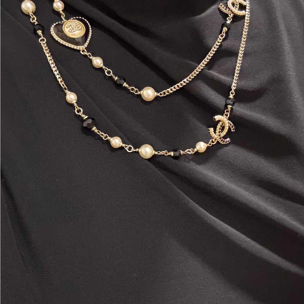 CHANEL Gold and Black Necklace with Pearls